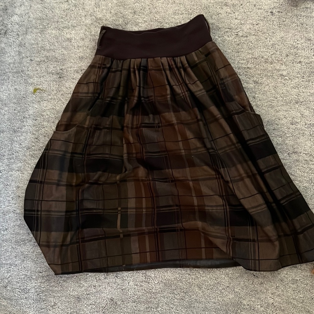 Brown plaid skirt